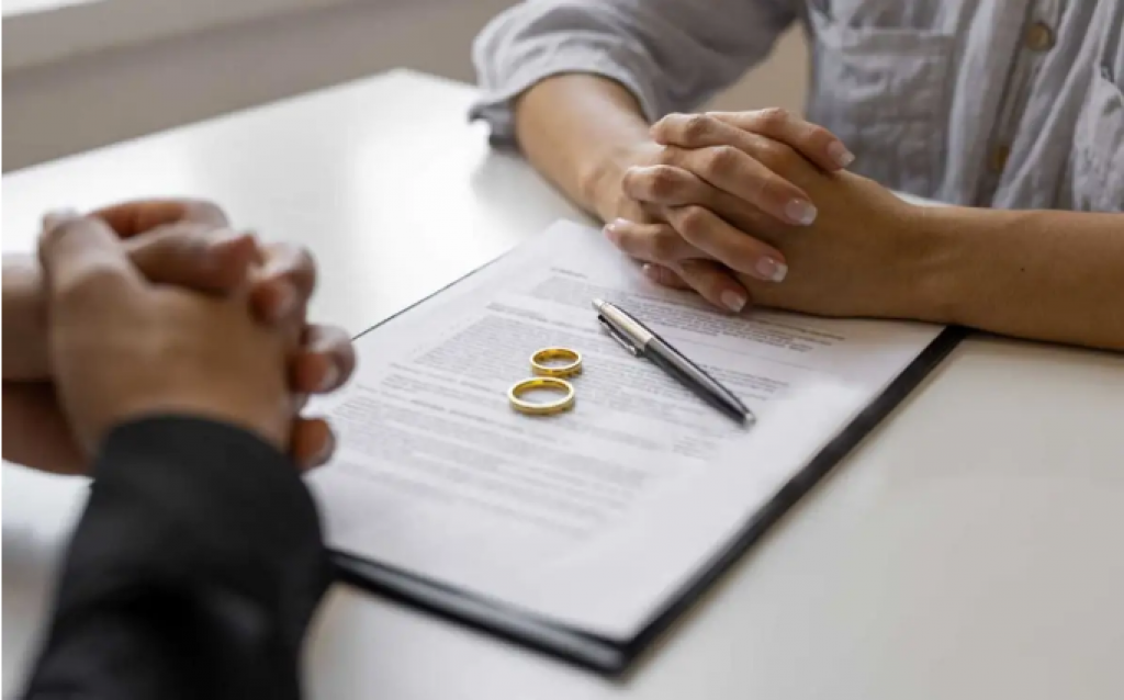 Можно ли быстро и без суда расторгнуть брак в Казахстане