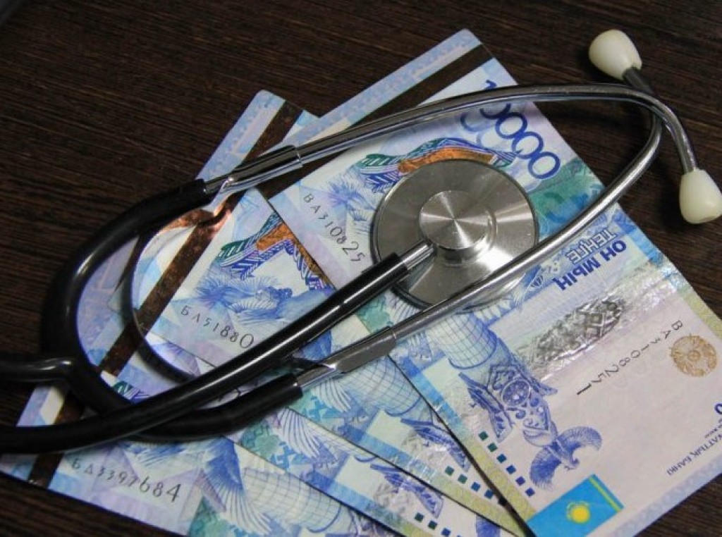 Как оплатить ОСМС при длительном отпуске: вступили в силу поправки в закон