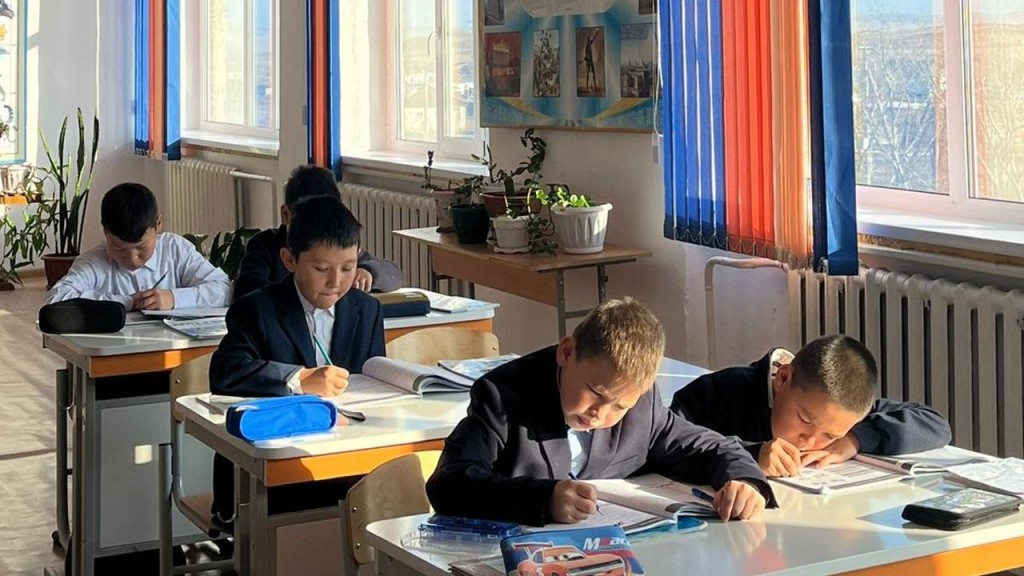 Предприниматели поддержали сельскую школу в Каркаралинском районе