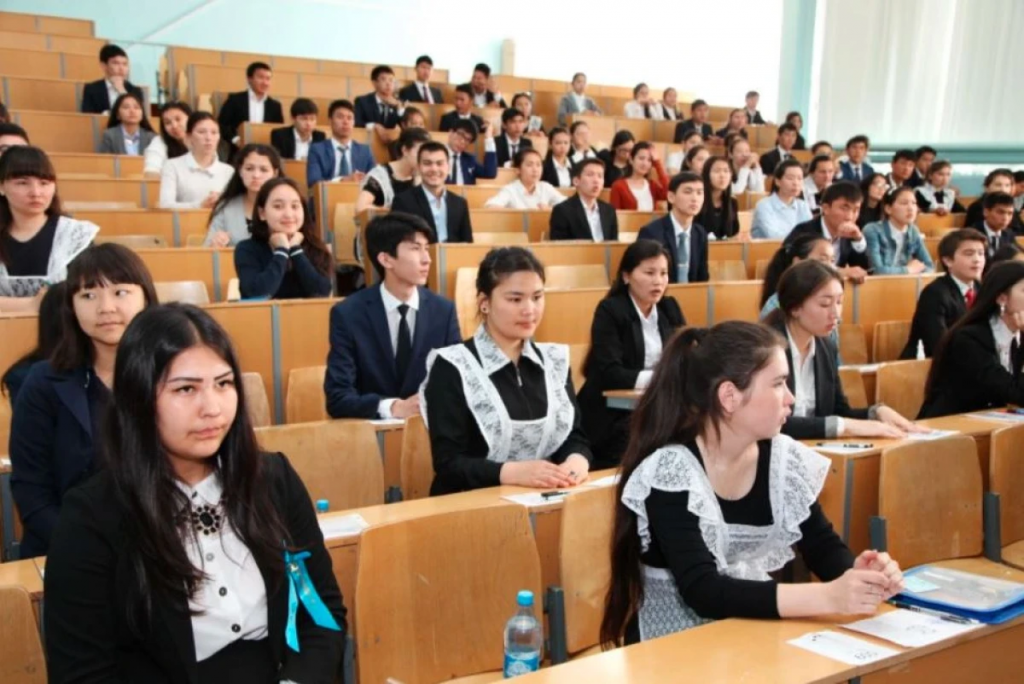 Профессия для каждого: Сколько рабочих мест создадут в Казахстане до 2030 года