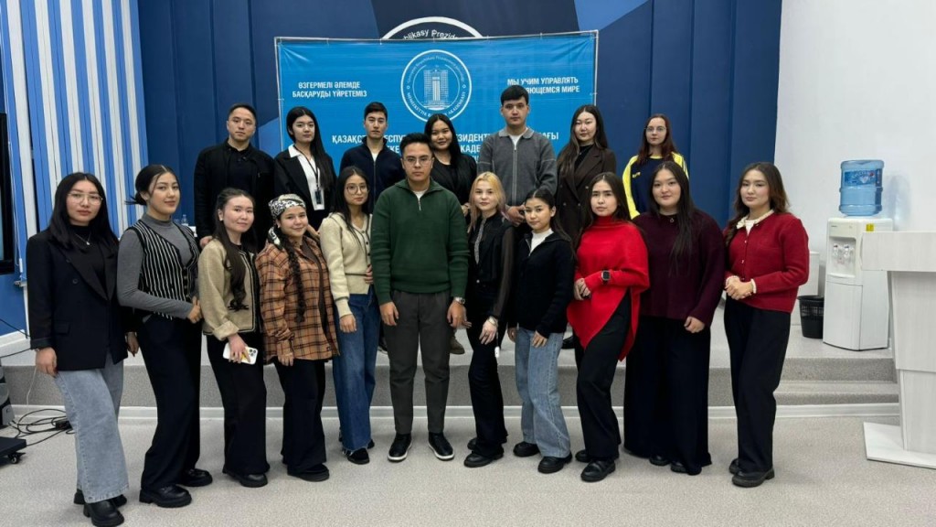 Молодёжный клуб для подготовки будущих госслужащих начал работать в Караганде