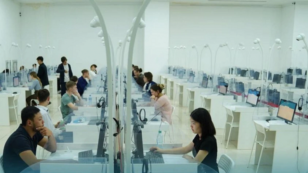 Мартовское ЕНТ: за неделю правила нарушили 20 абитуриентов