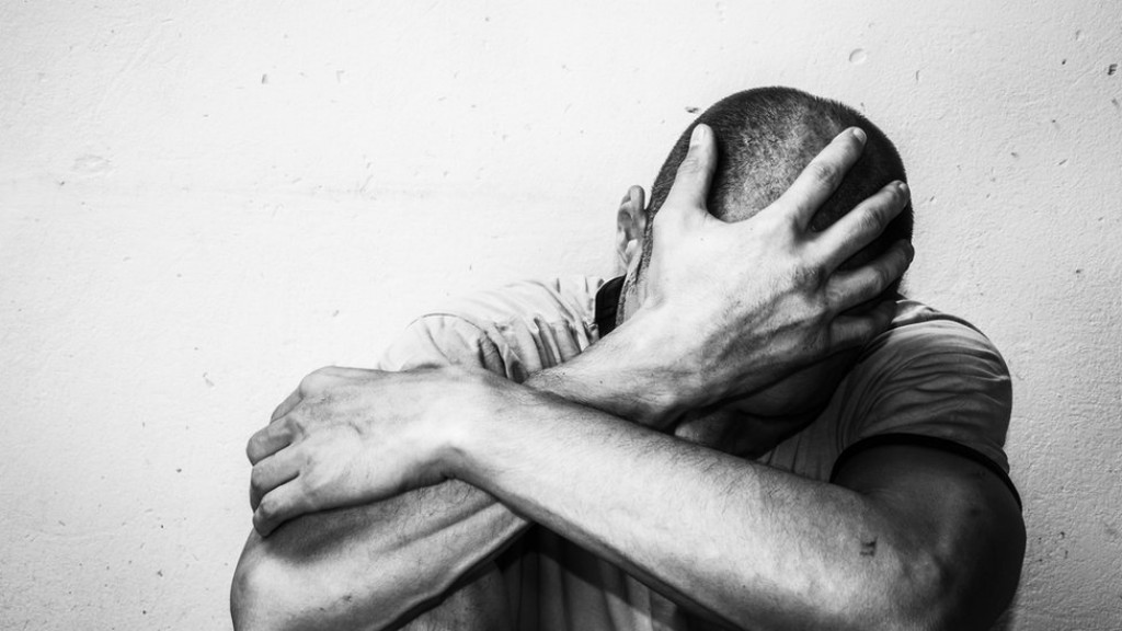 В Караганде молодой мужчина покончил жизнь самоубийством