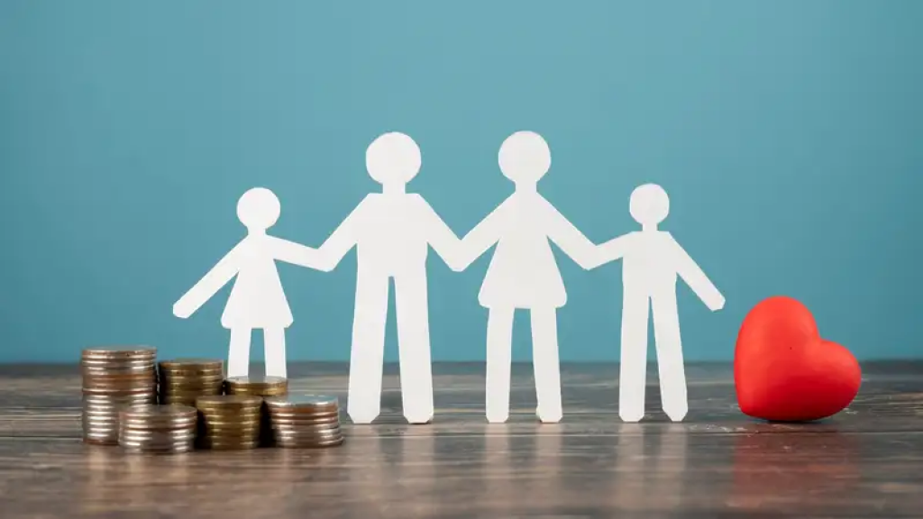 Размеры пособий по многодетности озвучили в Минтруда Казахстана