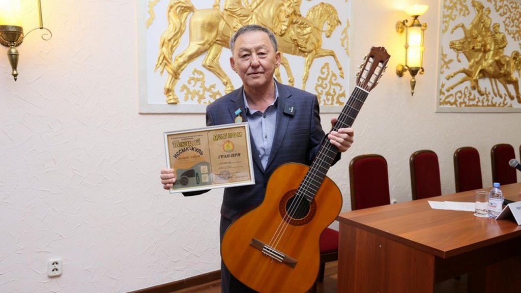 Карагандинец завоевал Гран-при международного фестиваля авторской песни в Кыргызстане