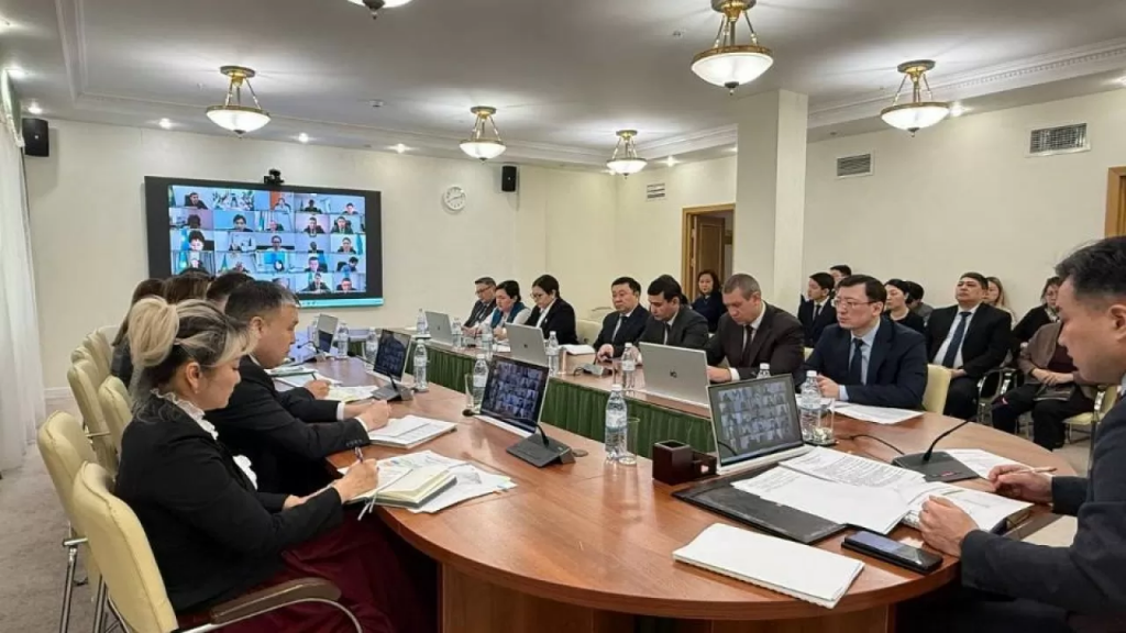 В Казахстане обновят контроль трудовых условий на вредном производстве