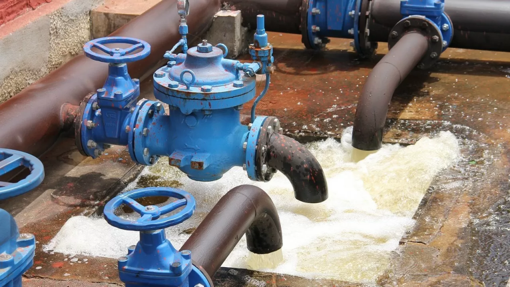 Зарплаты специалистов водной отрасли увеличат с 2024 года