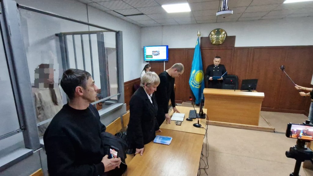 Қарағандылық Алик Мұхамадиев 3 жылға 6 айға сотталды, кейінге қалдырылды