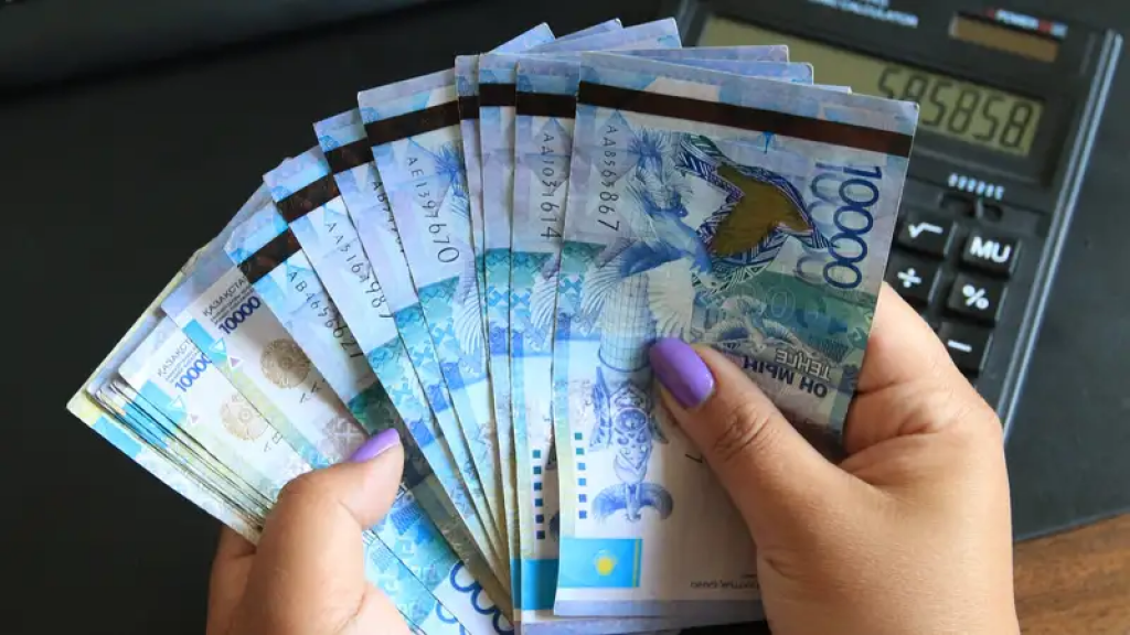 Государство выделило 75,9 млрд тенге: как получить адресную социальную помощь