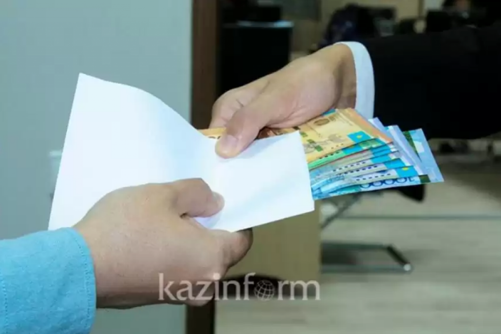 Замначальника отдела полиции задержали со взяткой в Караганде