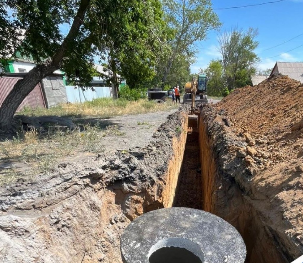 Еще на трех участках Караганды меняют водопровод и канализацию
