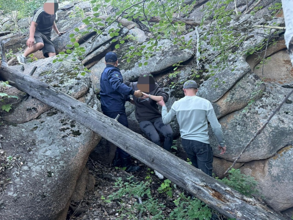 Четырех туристов спасли в Каркаралинском районе