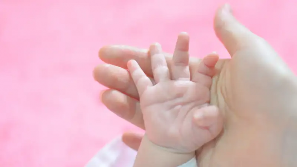 Детям в Казахстане будут присваивать ИИН при рождении