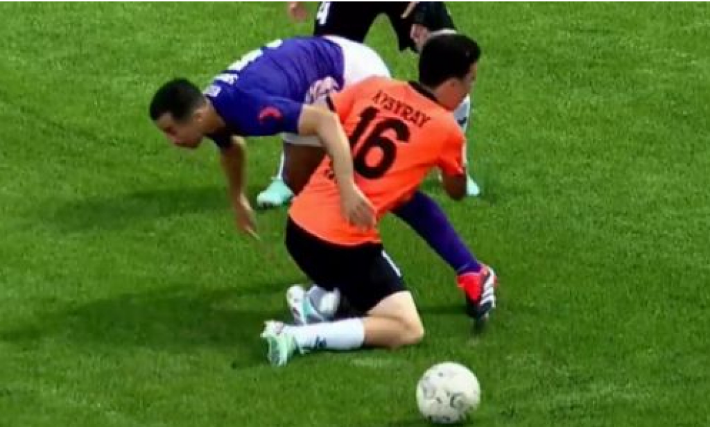 Со счетом 2:0 завершился матч между петропавловским «Кызылжар» и карагандинским «Шахтером»