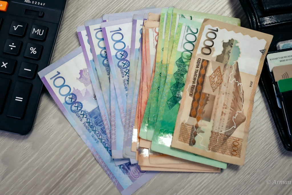 Выплаты выросли: сколько потратил бюджет на помощь уязвимым казахстанцам