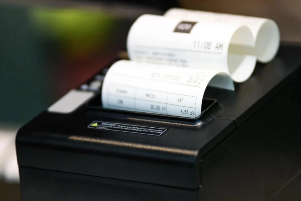 Министр экономики: Магазины у дома, киоски, рестораны и парикмахерские - повышение НДС не затронет