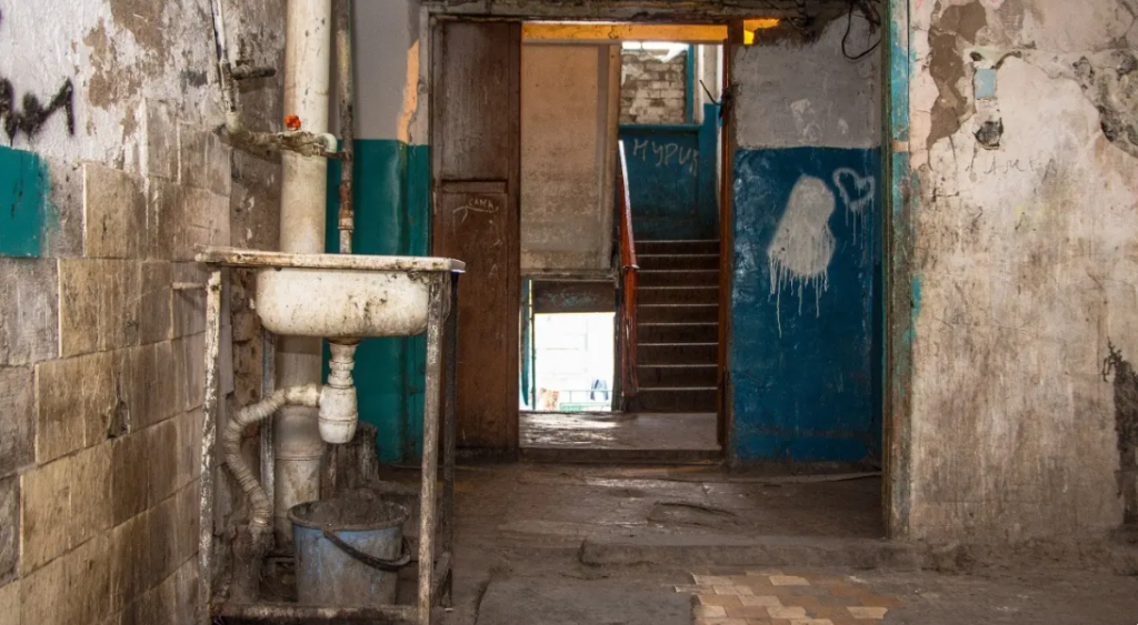 Почему в Казахстане всегда будут аварийные дома, ответили в Минпроме