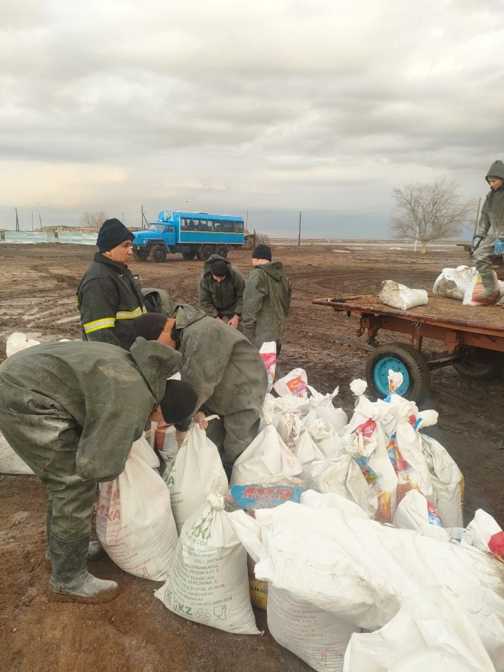 В трех селах Карагандинской области затоплены дома: паводковая обстановка в регионе