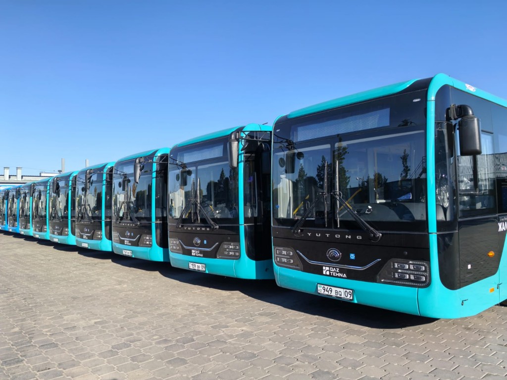 В Караганде на линии выходят новые автобусы