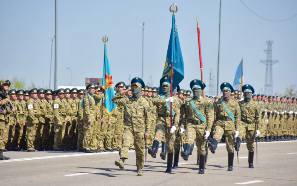 4 тысячи военнослужащих готовятся к военному параду в Астане