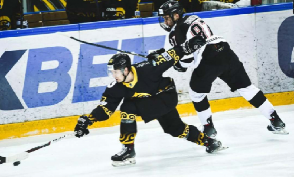 Матч «Сарыарки» в чемпионате Казахстана обернулся пятью шайбами