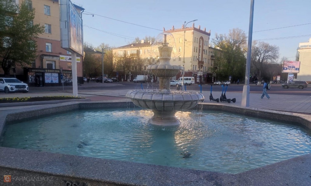 В Караганде запустили один из фонтанов в центре города