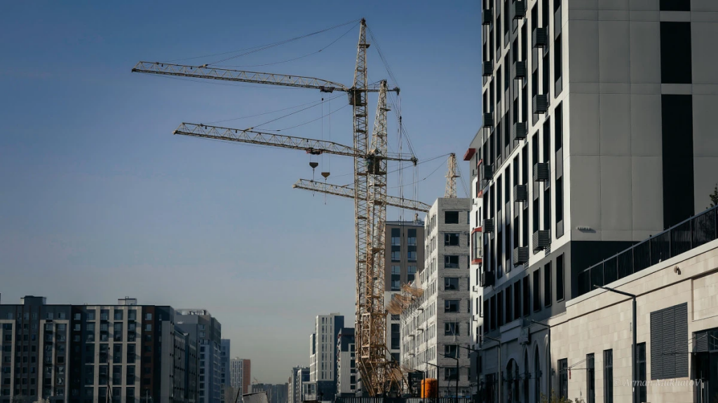 Как в Казахстане будут ужесточать ответственность застройщиков