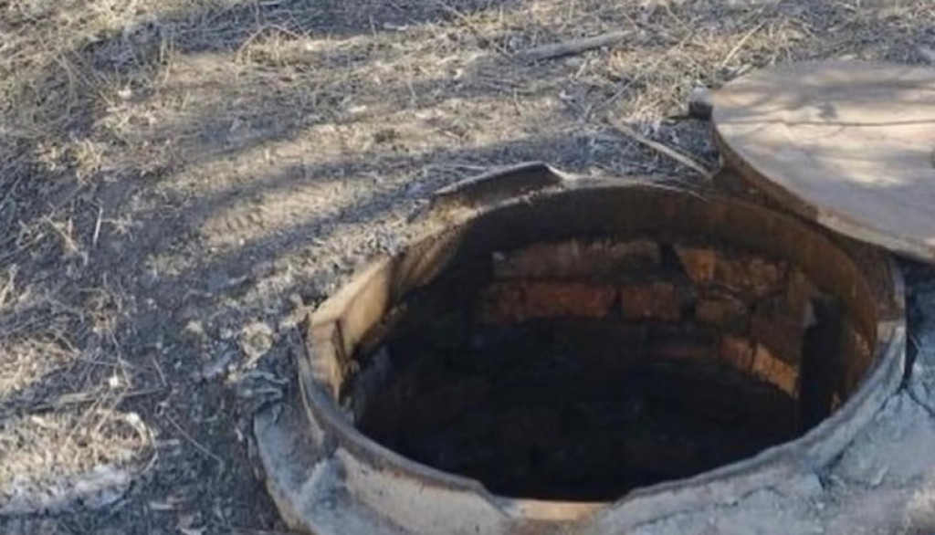 Несколько опасных колодцев закрыли в Караганде