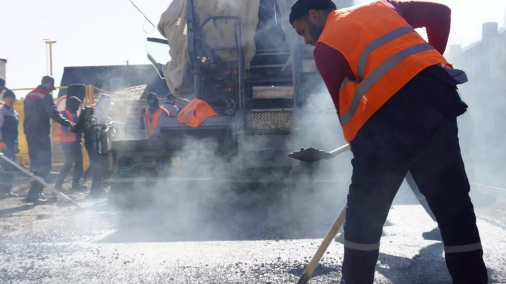 На 221% больше дорог построили в Казахстане в 2023 году, а их стоимость выросла на 288%