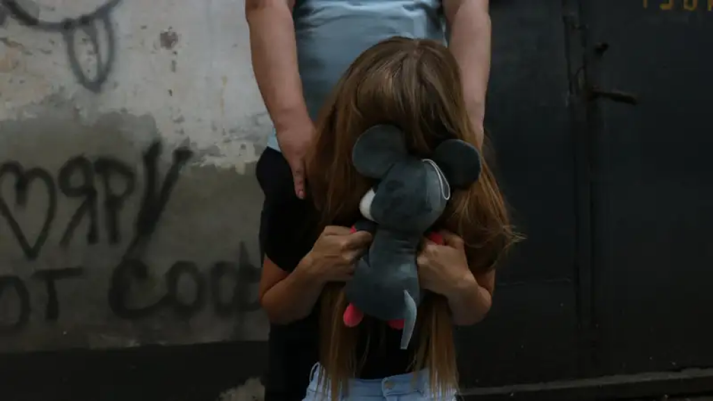 Закон о бытовом насилии: начнут ли казахстанцев массово лишать родительских прав