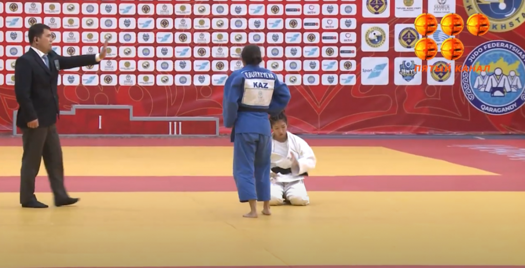 В Караганде проходит чемпионат Казахстана по дзюдо