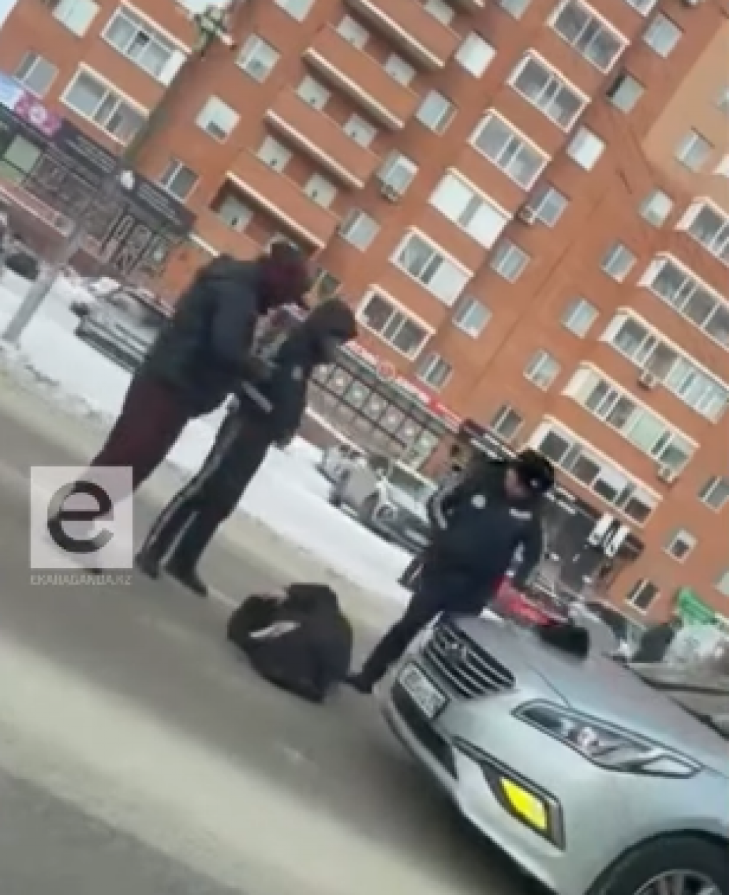 В Караганде на проспекте Шахтёров сбили женщину