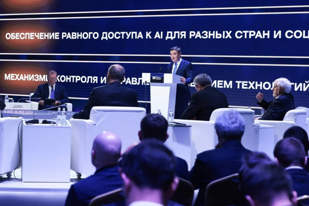 Казахстан планирует обучить миллион человек в сфере ИИ за 5 лет - Бектенов
