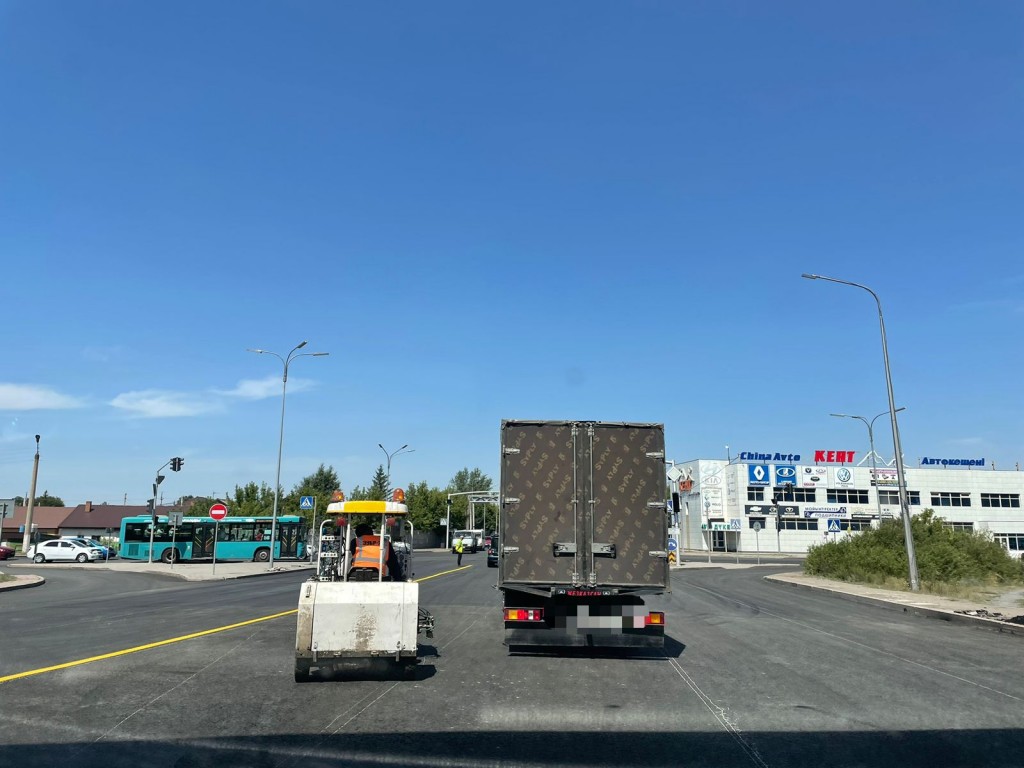 В Караганде открыли перекресток Гоголя-Гудермесская