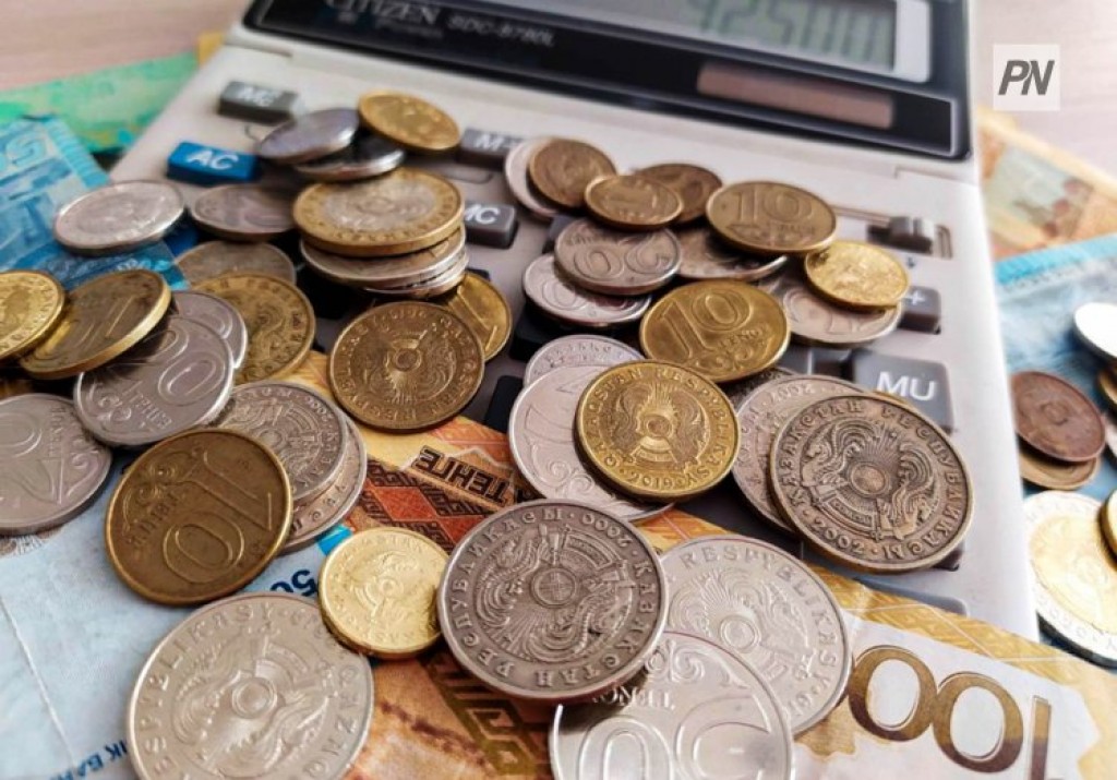 Жители Абайского района добились отмены повышения тарифа на тепло и воду