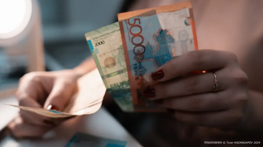 «Надо повышать, но осторожно» - вице-премьер о размере МЗП в Казахстане