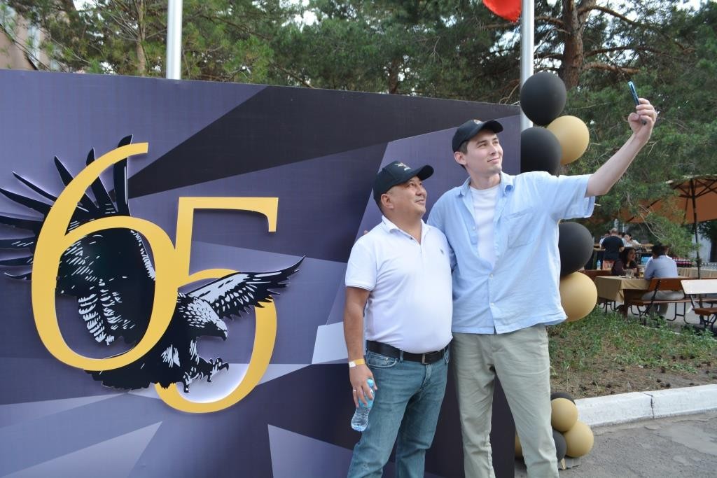 На базе легендарного предприятия Караганды отпраздновали 65-летие бренда «Карагандинское»