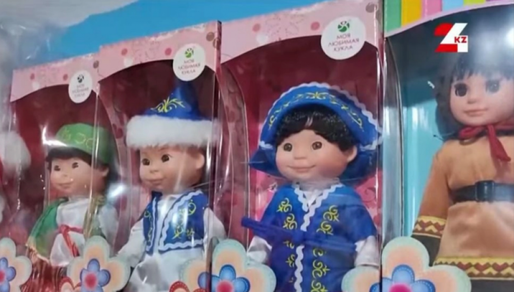 Куклы в казахских костюмах пользуются популярностью в России