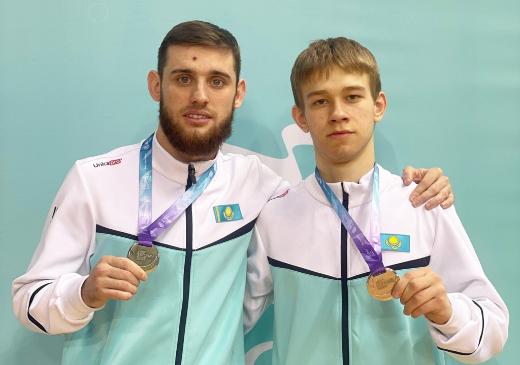 Қарағанды дуэті батутта синхронды секіру бойынша әлемдік рейтинг тізімінде бірінші болды