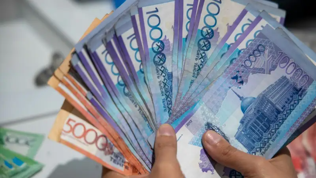 Зиянды өндірістерде жұмыс істейтін зейнетақы алдындағы аннуитет шарты бойынша сақтандыру төлемін қалай алуға болады