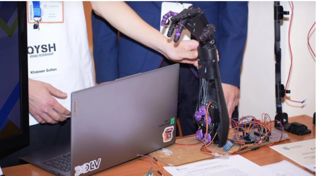 В Казахстане впервые прошел форум юных исследователей