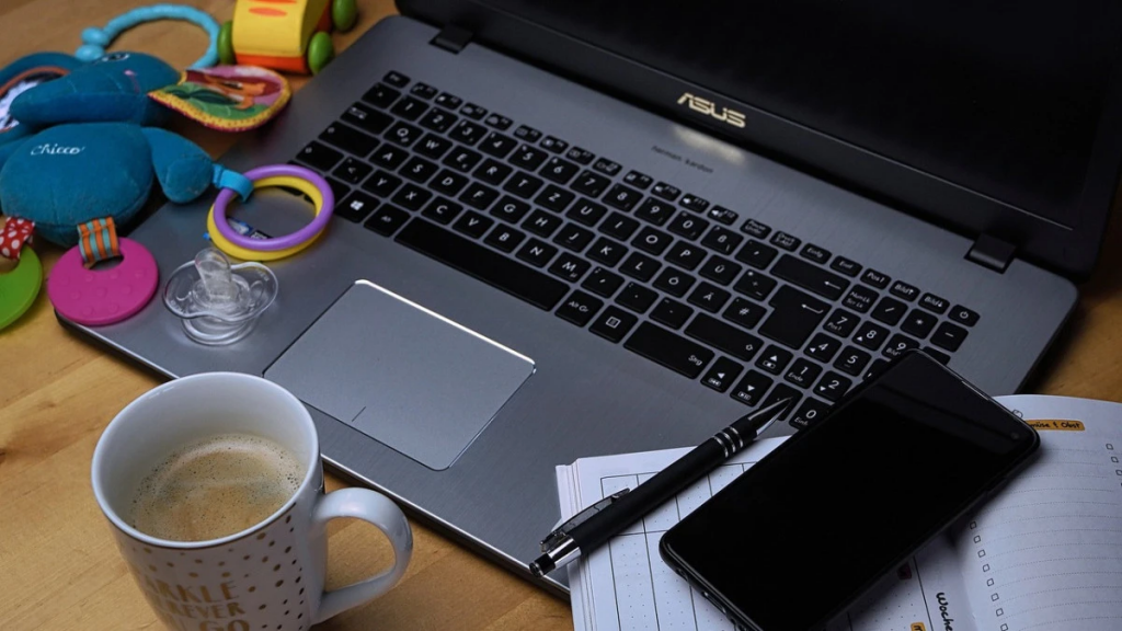 Как получить выплаты на случай потери работы — пошаговый алгоритм от Минтруда