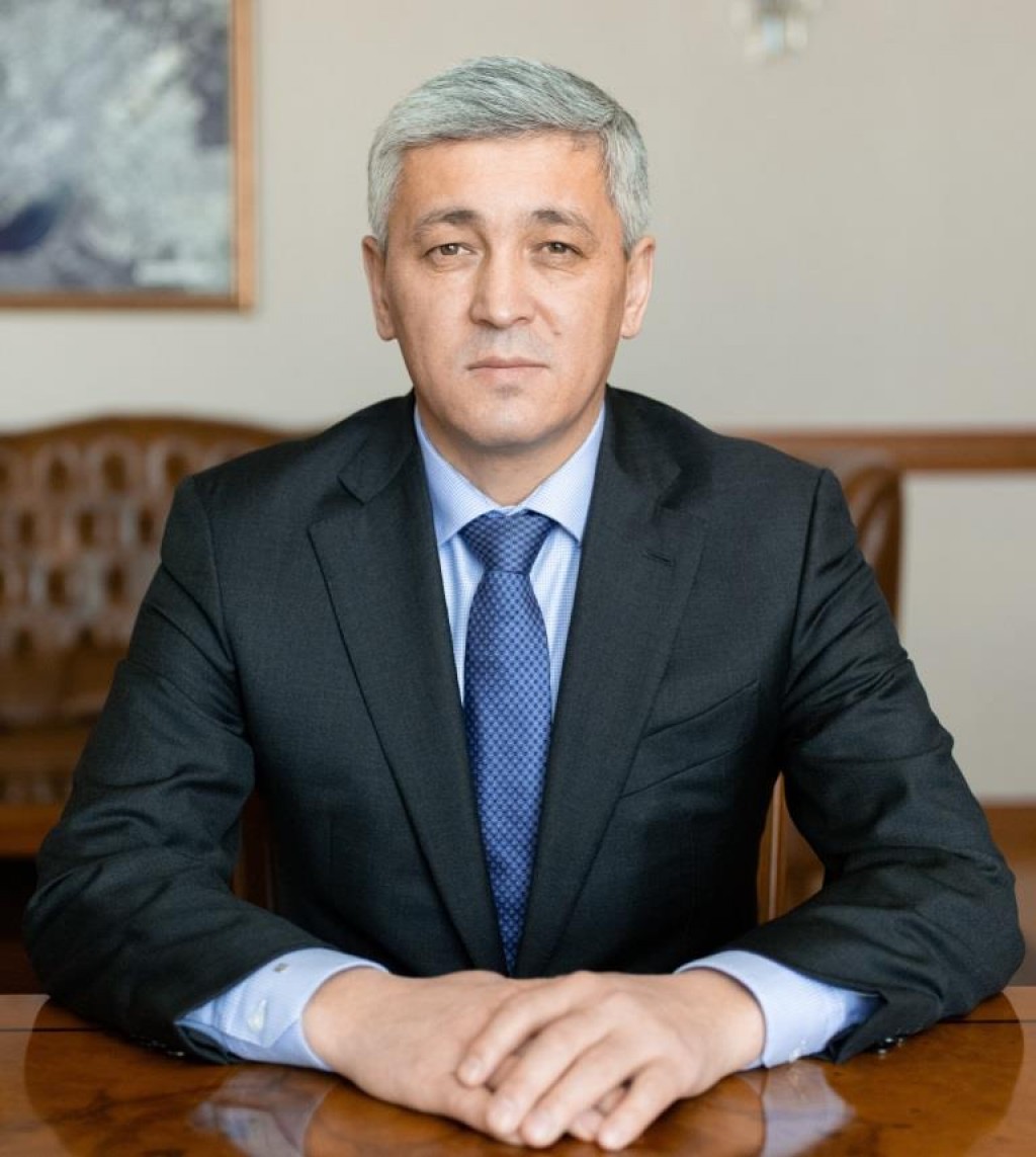 Ермаганбет Булекпаев поздравляет жителей Карагандинской области с наступающим Новым годом