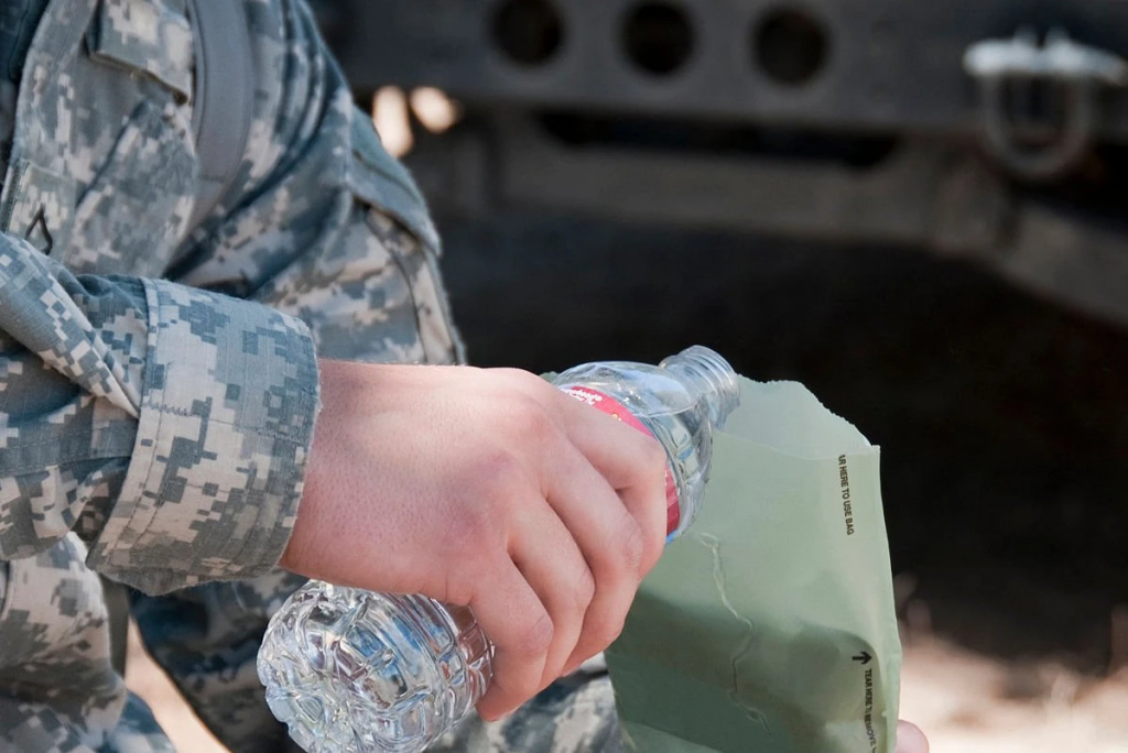 Депутат снова просит увеличить стоимость пайков казахстанских военнослужащих