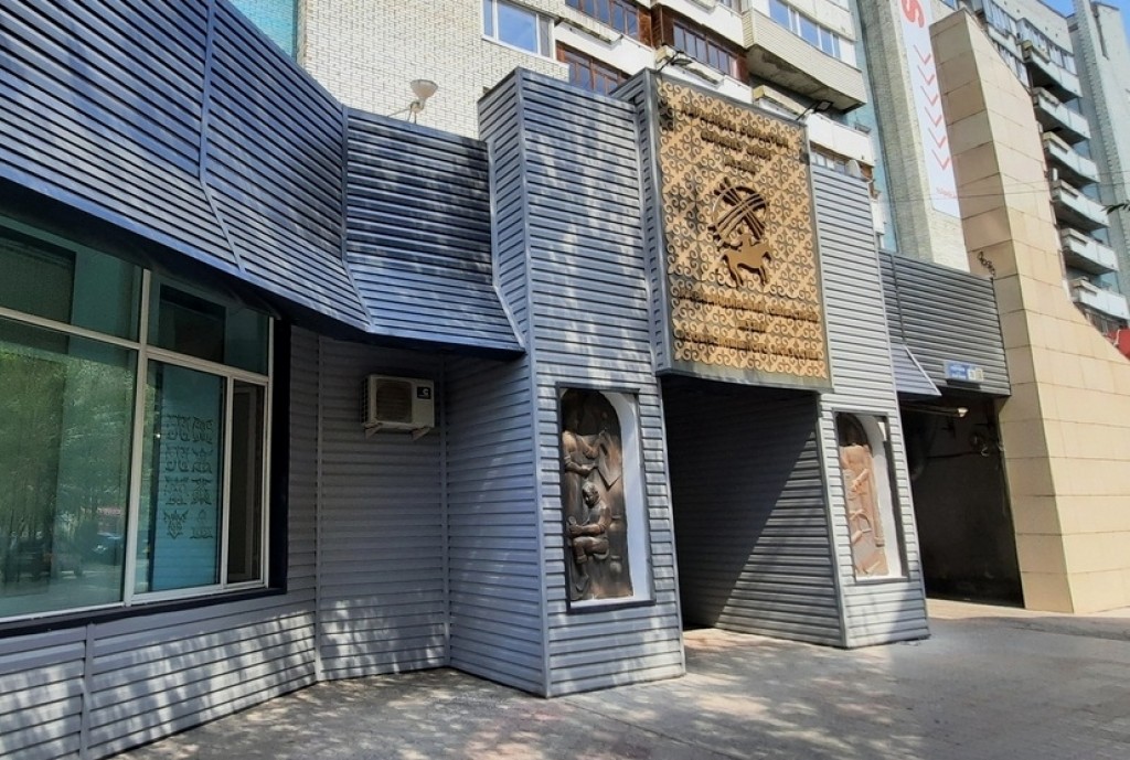 Две выставки откроют в карагандинском музее ИЗО к международному Дню незрячих