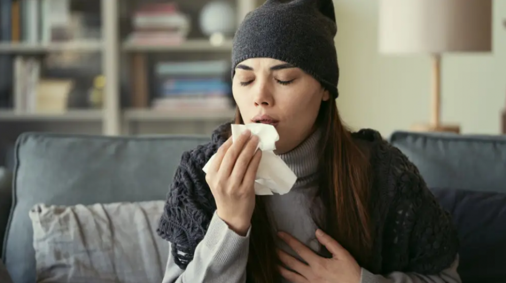 Кашель с кровью: о новом опасном вирусе высказались в Минздраве