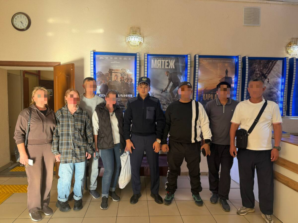 Осужденные учреждения УИС Карагандинской области и области Улытау посетили кинотеатр в Караганде