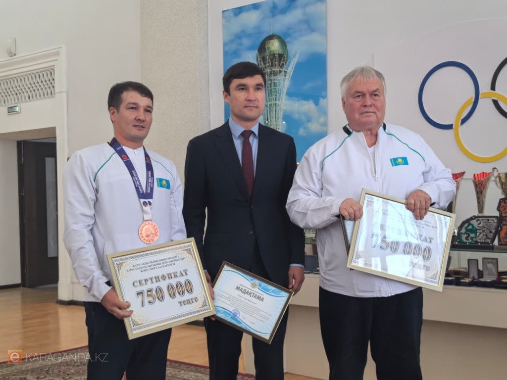 Қарағанды параатлеттерден бастап жас картингшілерге дейін спорт батырларын құрметтеді