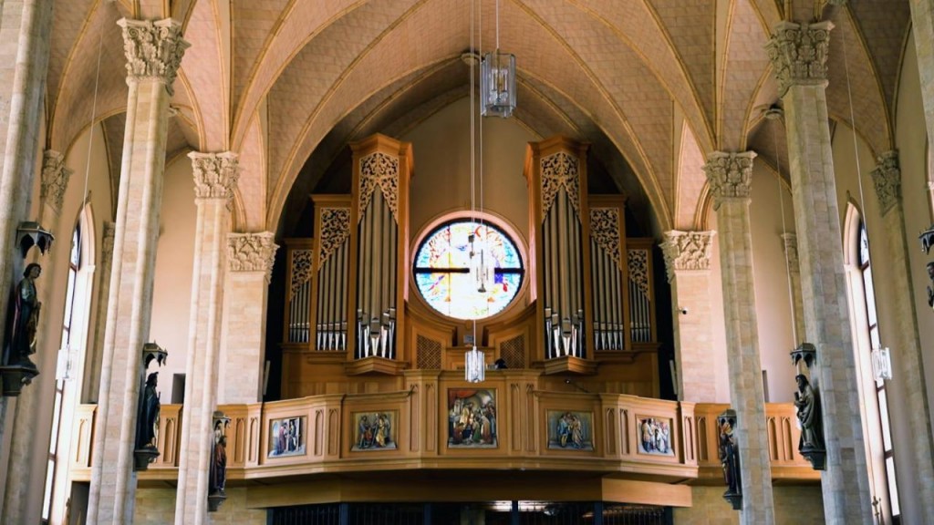 В Караганде выступит органист из Италии