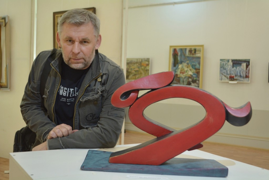 Карагандинцев приглашают на выставку скульптур фотографа Сергея Чеченова